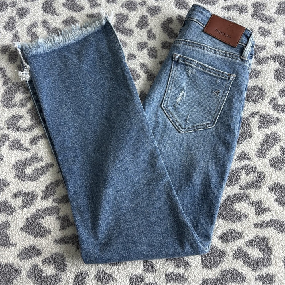 Hidden | High Rise Frayed Hem Cropped Jeans Size 25 - Picture 3 of 12